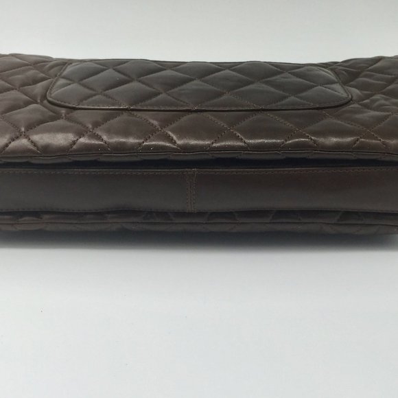 ❗️Sold❗️Chanel Lambskin flap Maxi size Flap - Brown - Picture 5 of 17